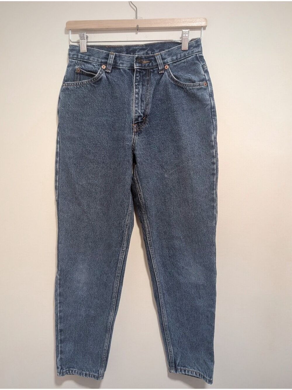 Levi's | Vintage 2004 Orange Tab 622 High Rise Tapered Mom Jeans In Medium Wash